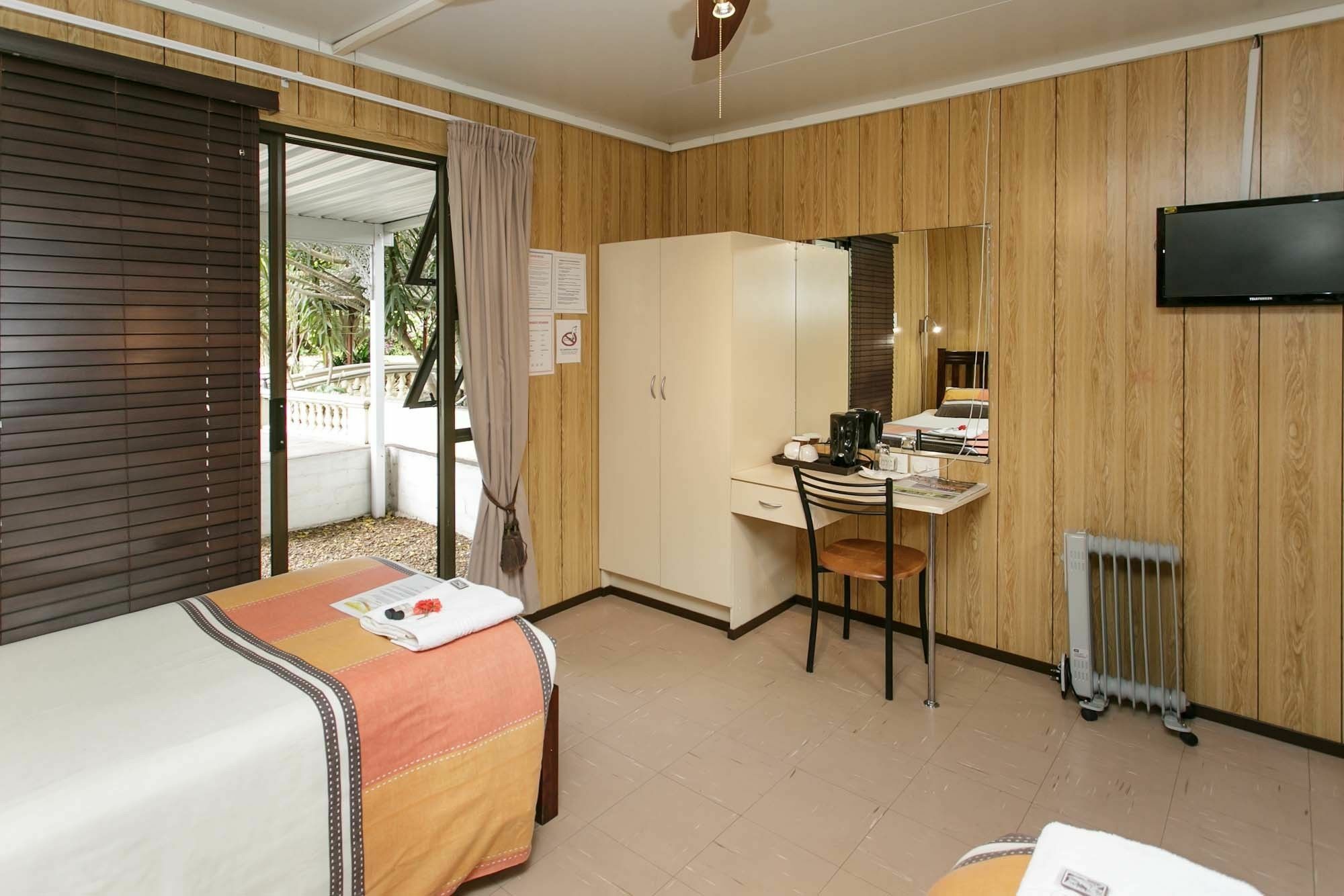 Sun Bell Lodge Bellville Dış mekan fotoğraf